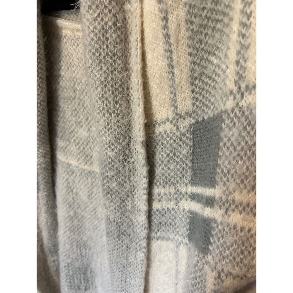 Women Gray Cream Plaid Open Front Knit Vest Sleeveless Cardigan RN 136556 - Picture 3 of 7